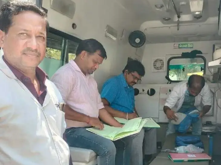 వర్నిలో ‘108’ అంబులెన్స్ తనిఖీ