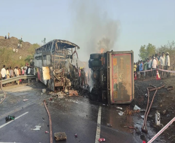 బస్సు ప్రమాదం.. కేబినెట్ సంతాపం