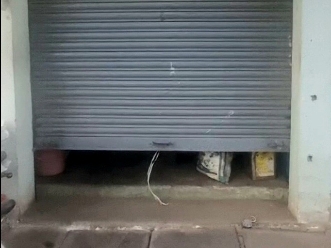 దుకాణాల్లో వరుసగా చోరీ