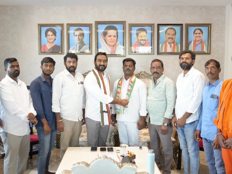 పలువురు కాంగ్రెస్ పార్టీలో చేరిక