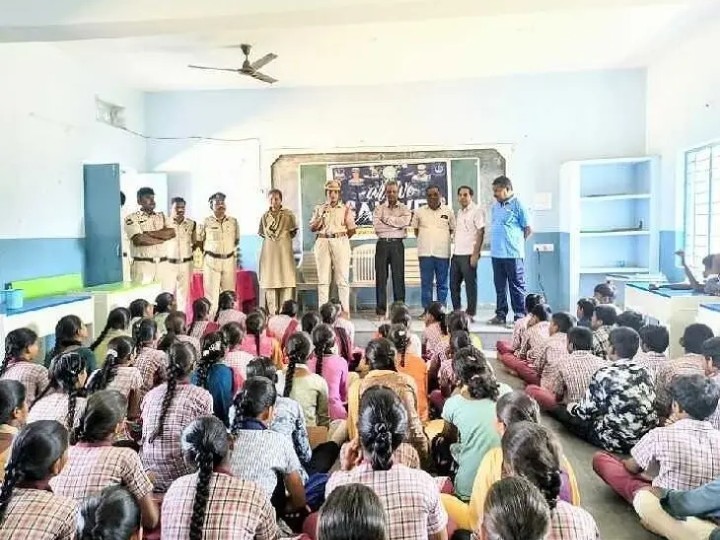 రోడ్డు ప్రమాదాల నివారణకే ‘అరైవ్ అలైవ్’: ఇంఛార్జ్ఎ స్సై