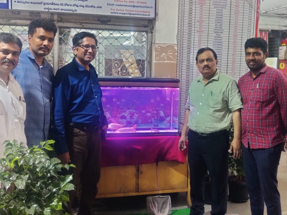 ద్వారకా బస్ స్టేషన్ తనిఖీ