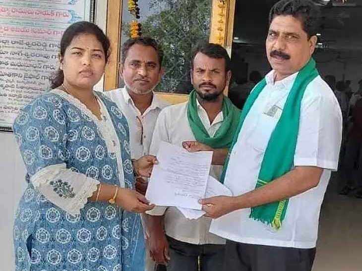 ‘పదేళ్లయినా పూర్తికాని గిరిజన భవనం’