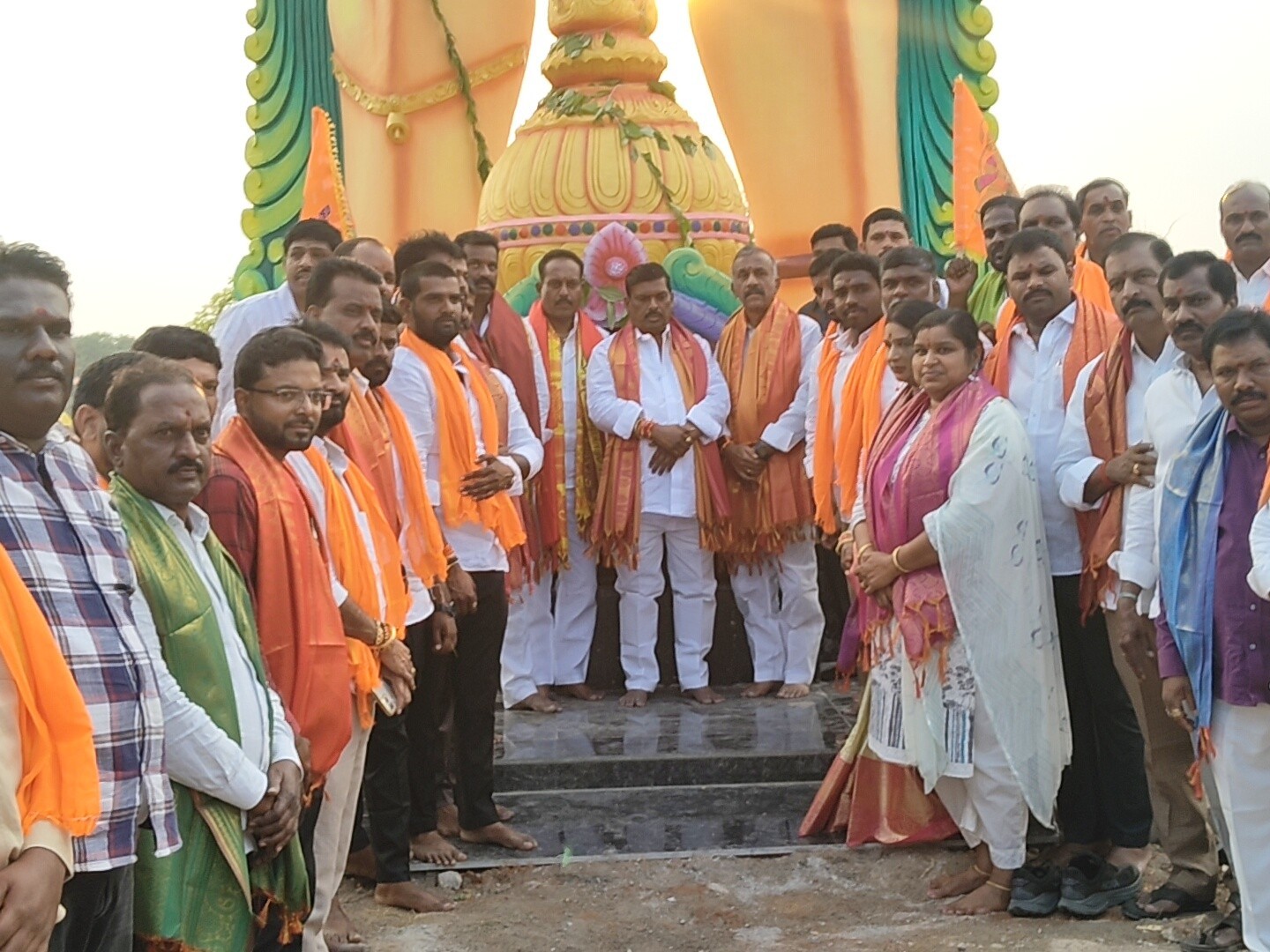 పంచముఖ హనుమాన్ వద్ద ఎమ్మెల్యే పూజలు