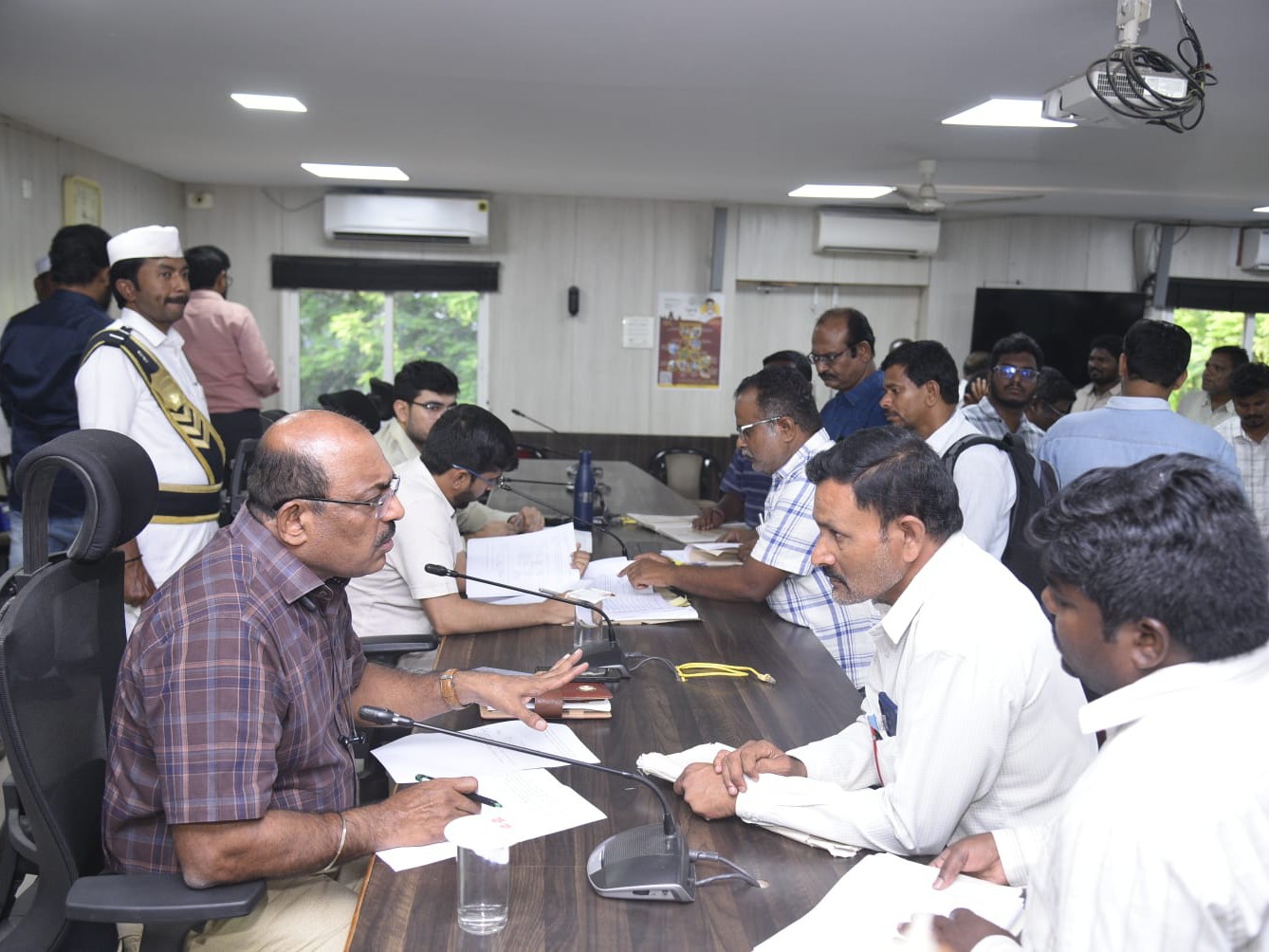 భూ సమస్యల పరిష్కారంపై కలెక్టర్ ప్రత్యేక దృష్టి