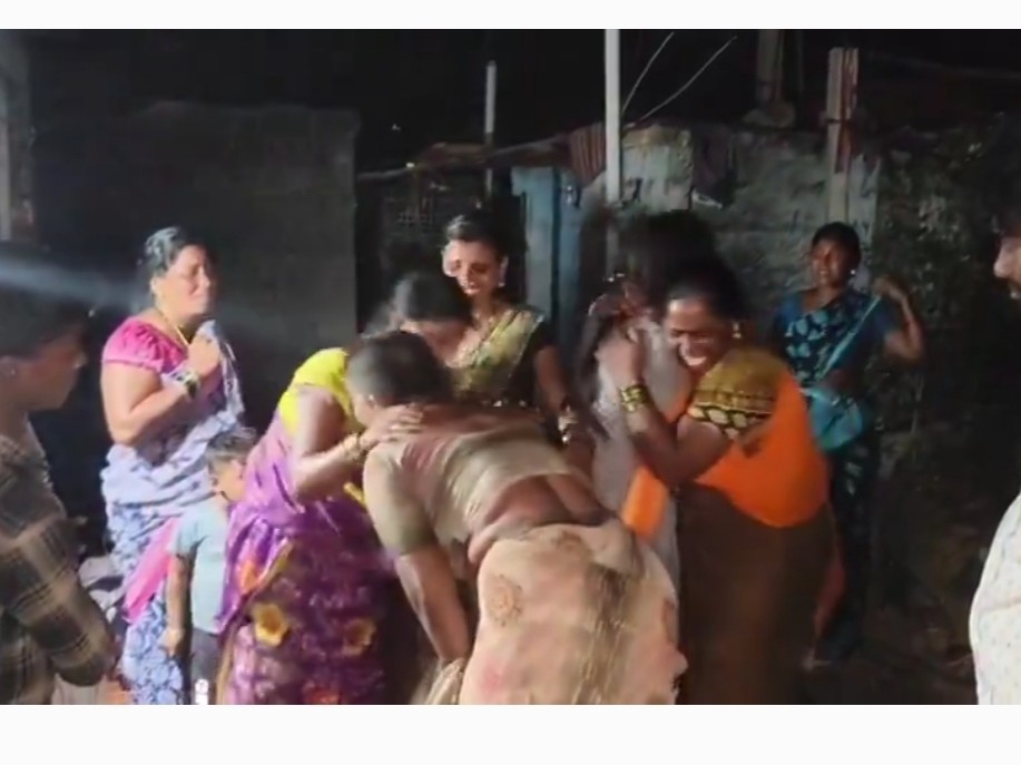 ఎస్సారెస్పీ కెనాల్‌లో  ఇద్దరు గల్లంతు