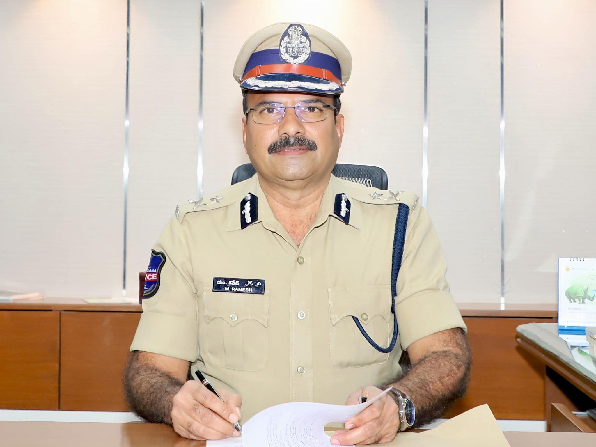 ‘రేపు మద్యం దుకాణాలను మూసివేయాలి’