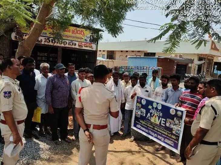 బాధ్యతాయుతంగా వాహనాలు నడపాలి: ఎస్సై