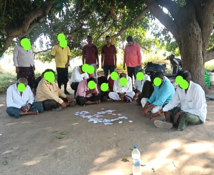 కంచికచర్లలో పేకాట శిబిరంపై పోలీసుల దాడి