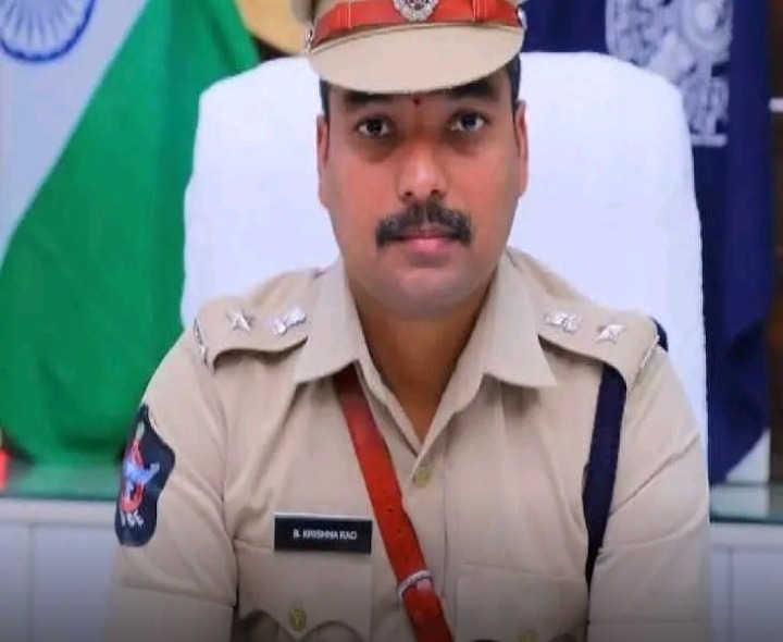 ప్రధాన ఆలయాల వద్ద పటిష్ఠ భద్రత: ఎస్పీ