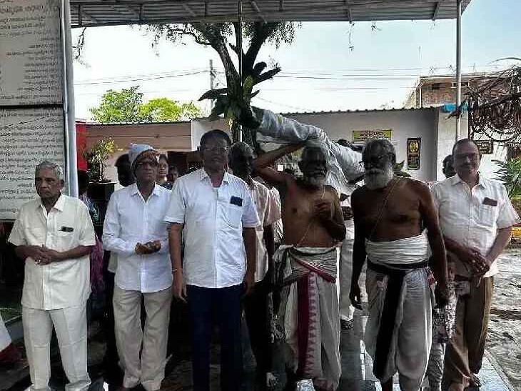 రామాలయంలో వైభవంగా గరుడసేవ, ధ్వజారోహణం