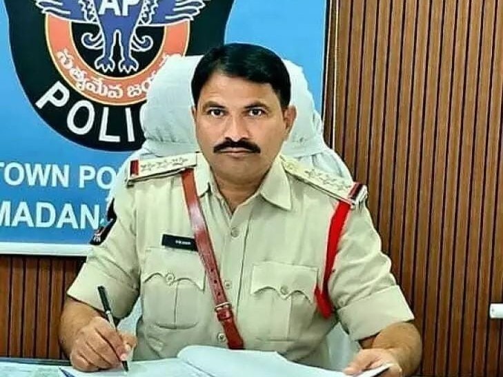 హెడ్‌మాస్టర్‌పై లైంగిక వేధింపుల కేసు