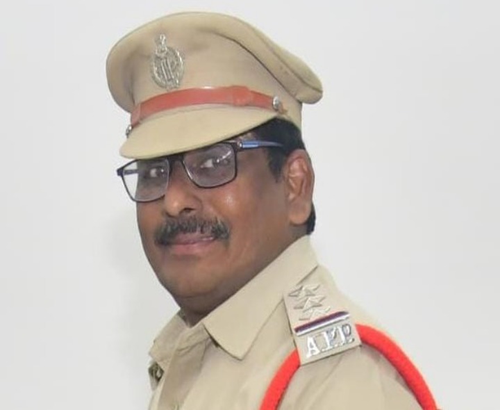 పెద్దాపురం సీఐగా వైఆర్కే శ్రీనివాస్