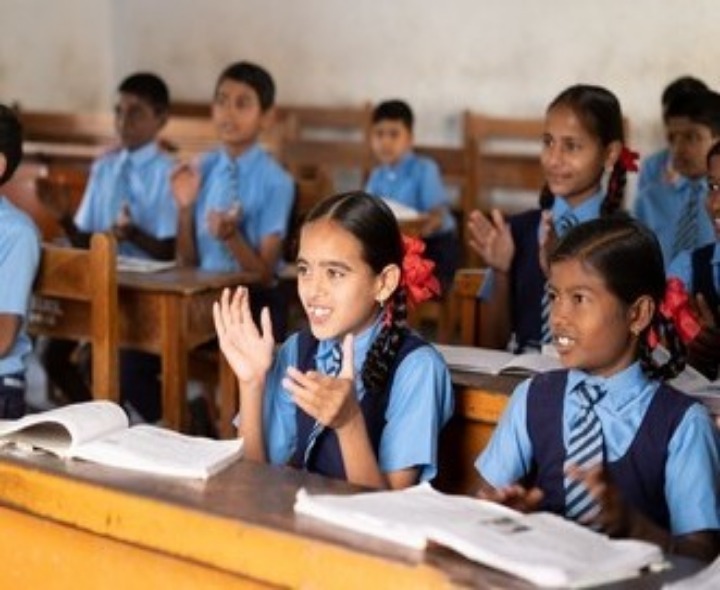 ఉచిత విద్యకు 1712 మంది విద్యార్థులు ఎంపిక