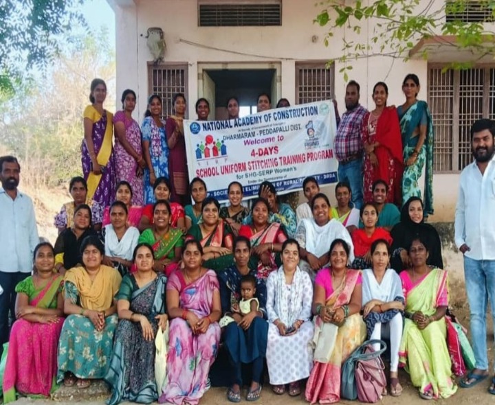 SHG మహిళలకు కుట్టు శిక్షణ ప్రారంభం