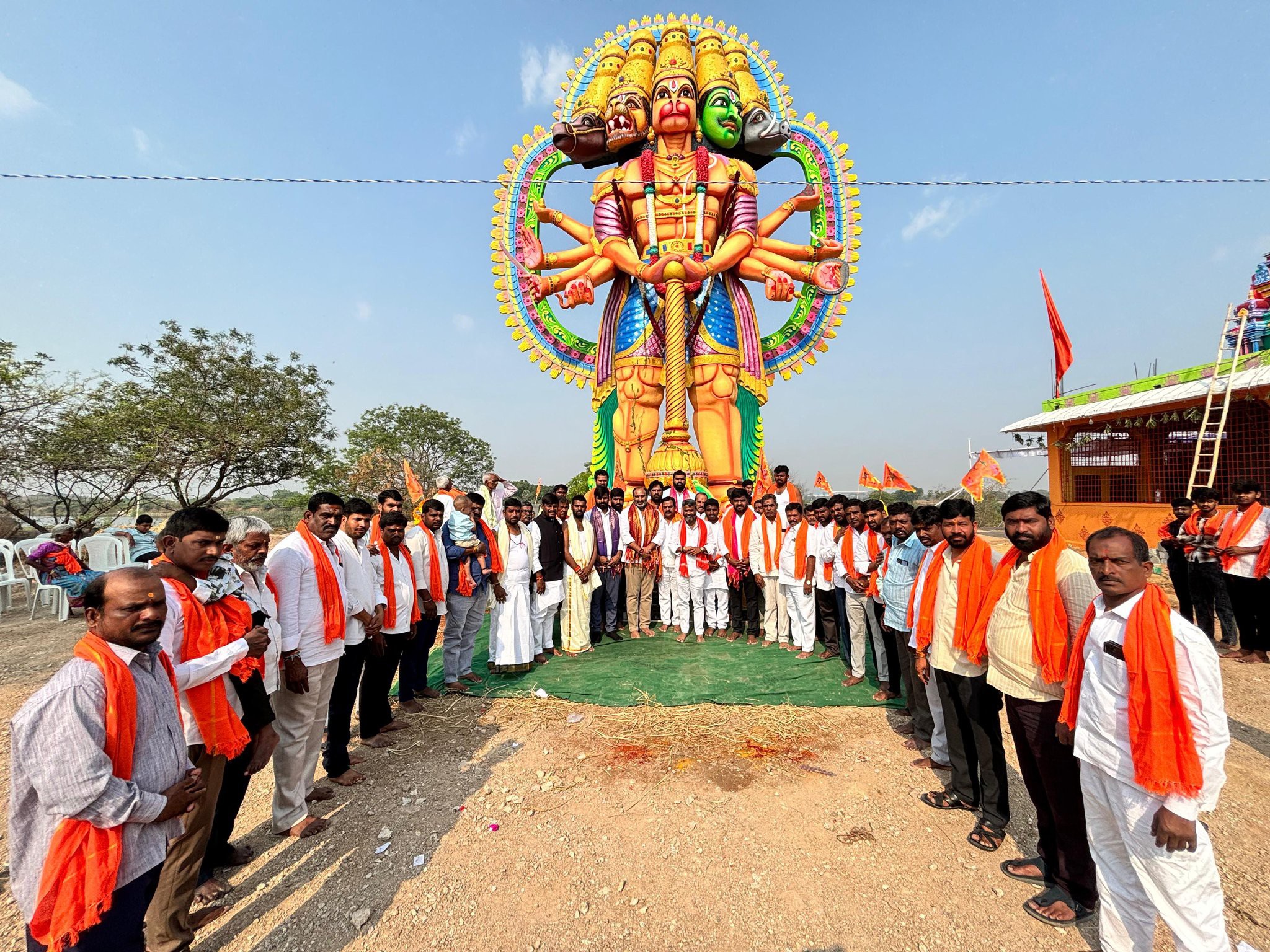 పటాన్‌చెరులో 42 అడుగుల భారీ విగ్రహావిష్కరణ
