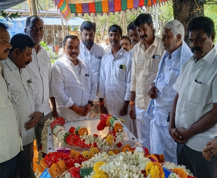 రాంపురంలో టీడీపీ కార్యకర్త మృతి