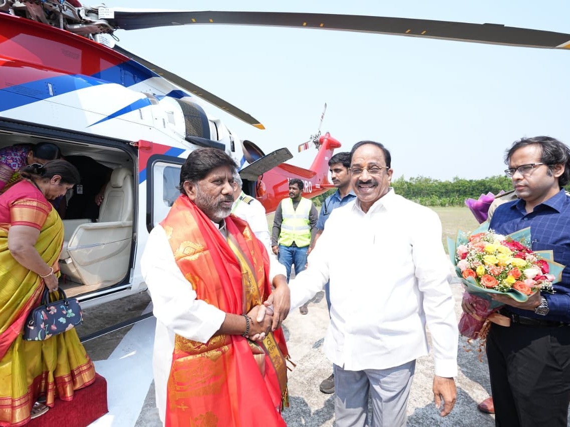 సీతారాముల కళ్యాణానికి విచ్చేసిన  భట్టి దంపతులు