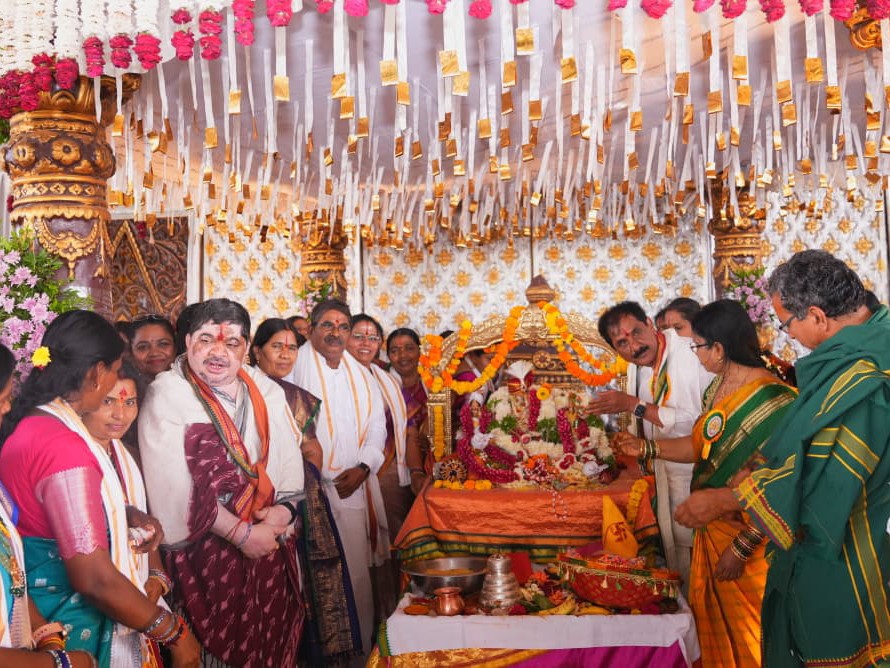 రాములోరి కళ్యాణంలో మంత్రి