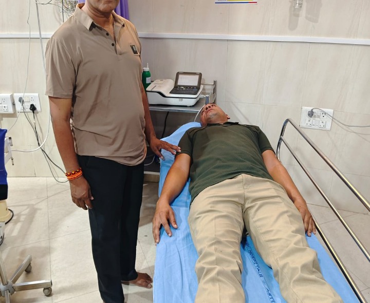 రోడ్డు ప్రమాదంలో ఎస్సై, కానిస్టేబుల్‌కి గాయాలు