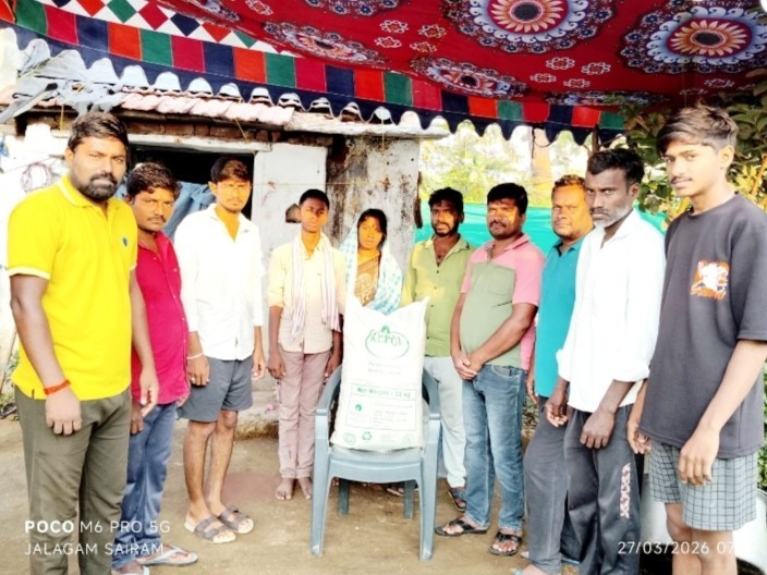 మానవత్వం చాటుకున్న గానుగుబండ యువత..!