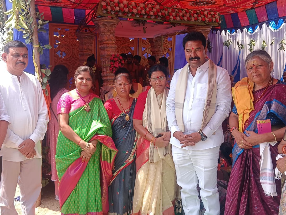 ప్రత్యేక పూజలు చేసిన BJP నేత