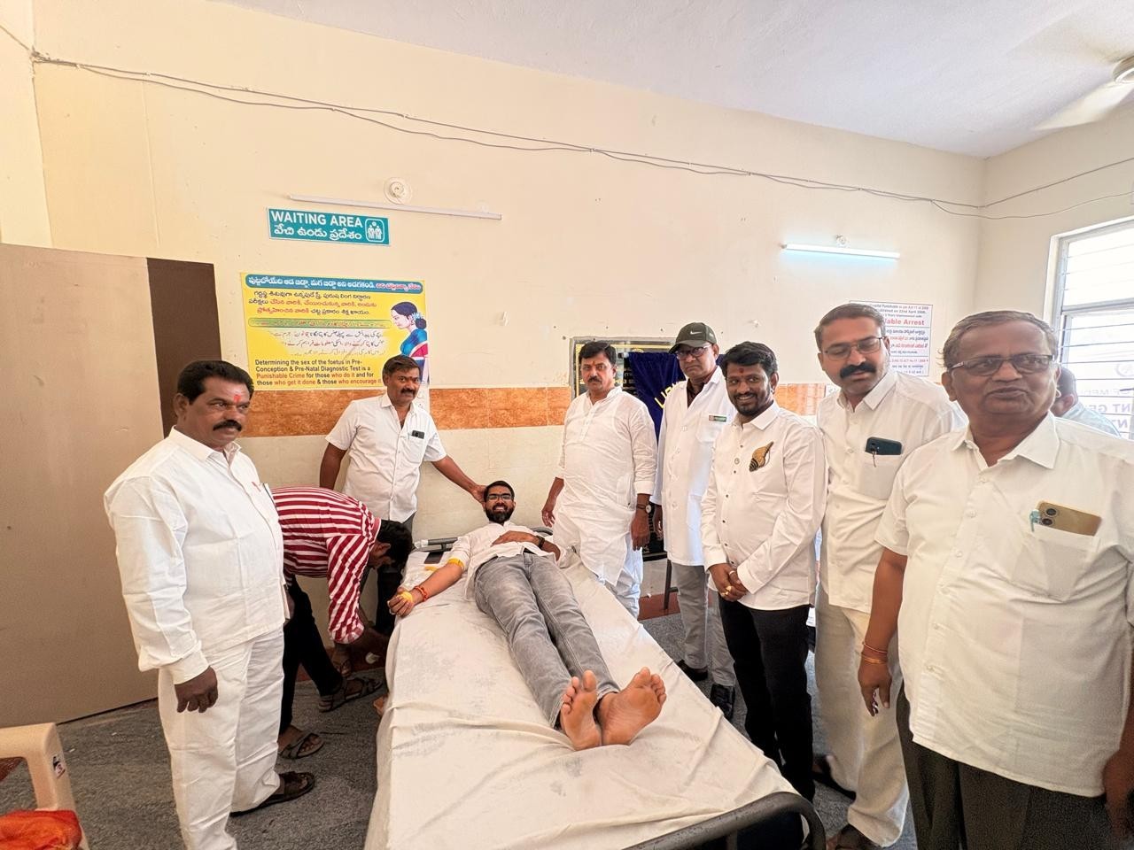 రక్తదానం చేయడం అభినందనీయం: ఎమ్మెల్యే