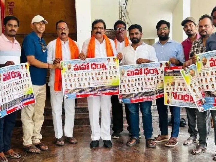 ఔట్ సోర్సింగ్ ఉద్యోగుల సమస్యలు పరిష్కరించాలి: ఎమ్మెల్యే