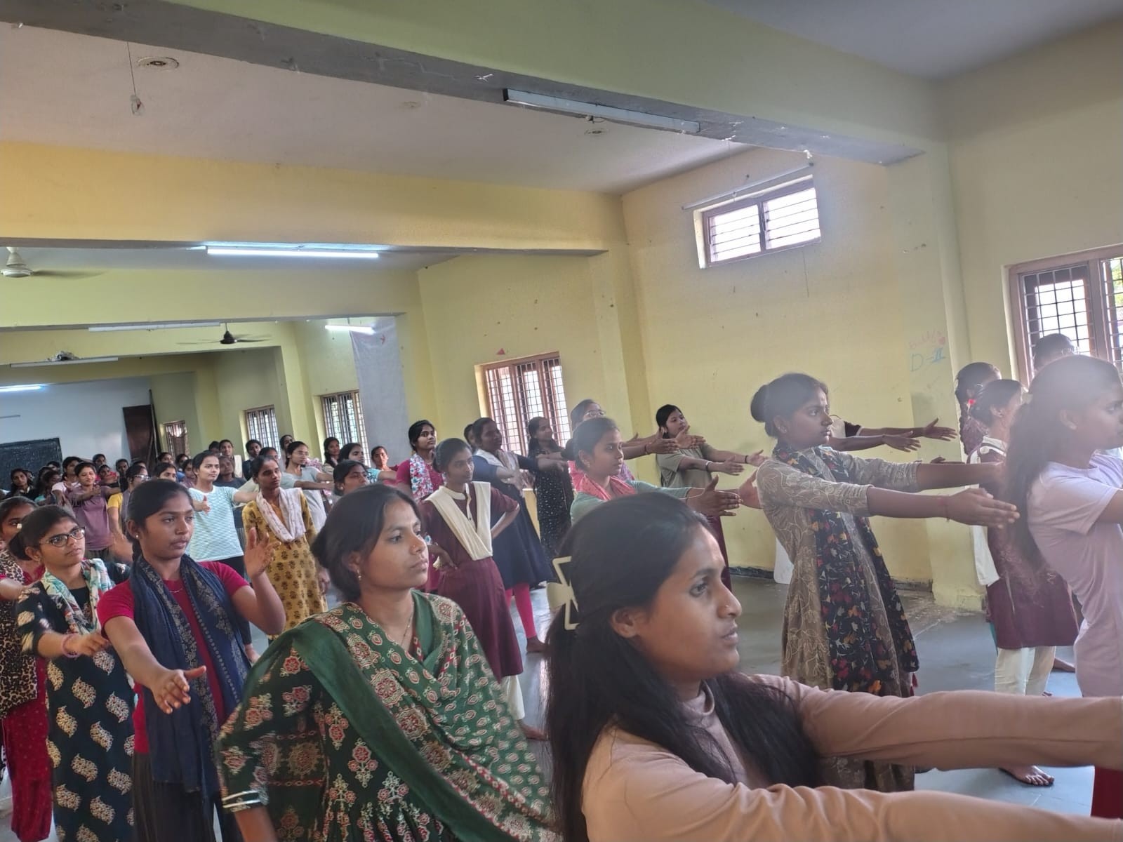 డిగ్రీ కళాశాలలో ఆత్మ రక్షణపై శిక్షణ