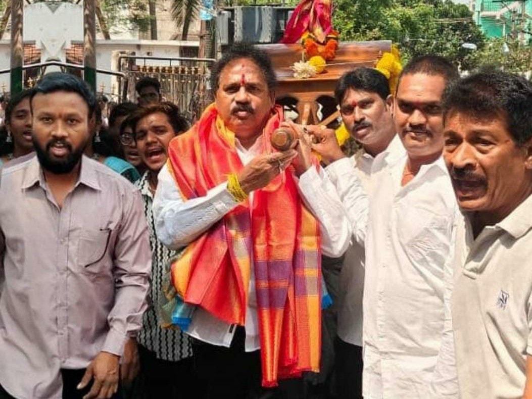 ‘రాష్ట్రంలో మళ్లీ రామరాజ్యం రావాలి’