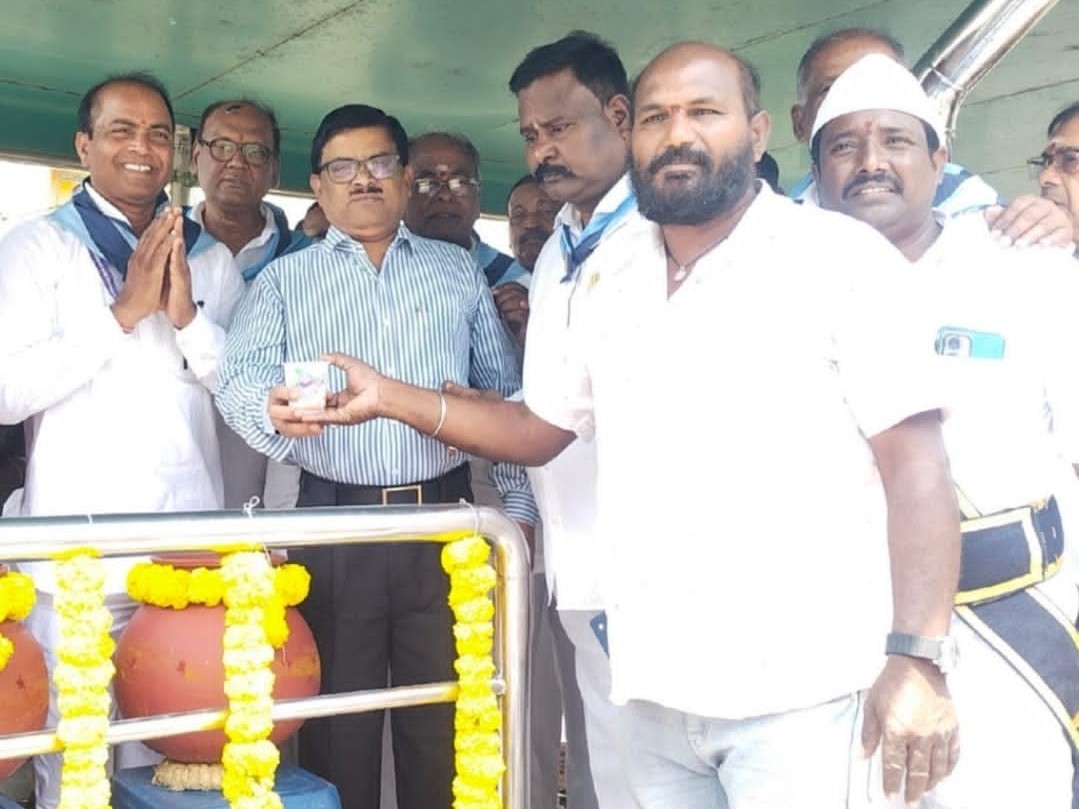 శ్రీకాకుళంలో చలివేంద్రం ప్రారంభం