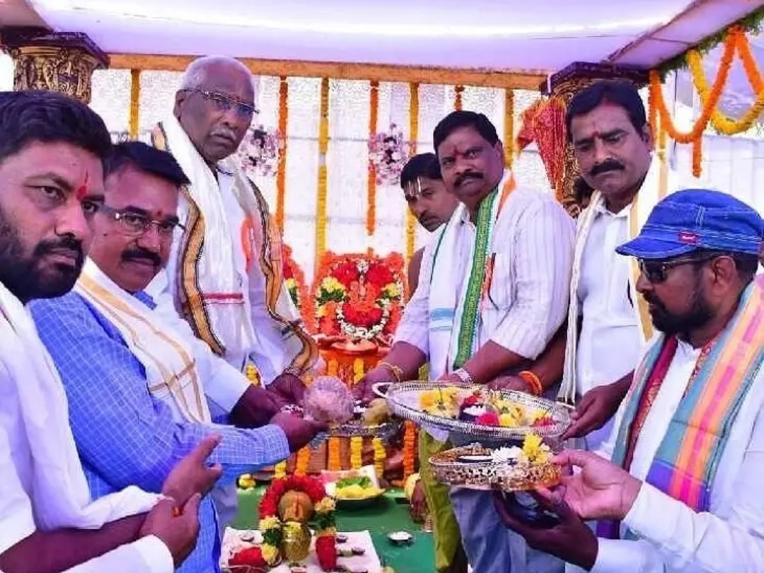 ధర్మబలంతో దేశం ఐక్యంగా ఉండాలి: మాజీ మంత్రి