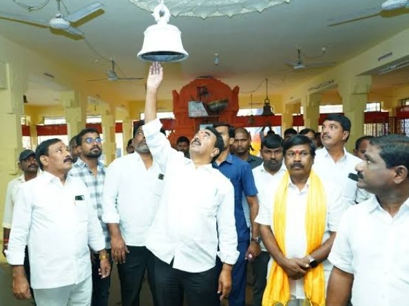 శిరసనగండ్ల ఆలయ అభివృద్ధికి కృషి’