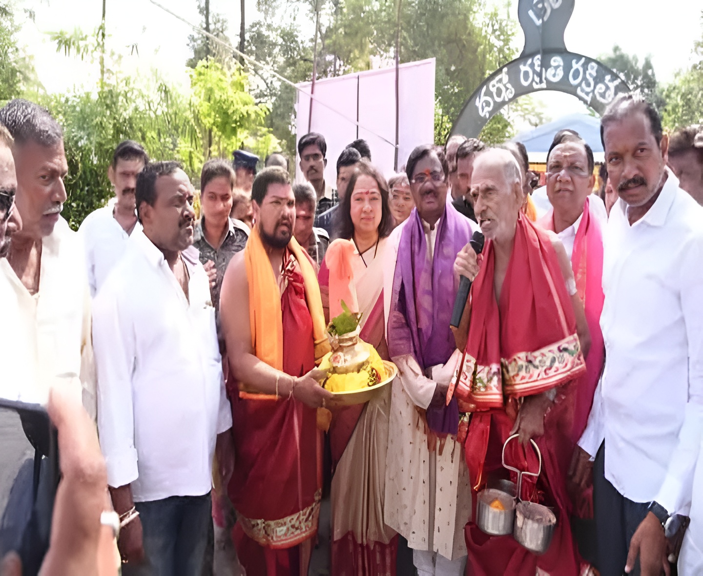 శ్రీరామనవమి వేడుకల్లో మంత్రి వివేక్