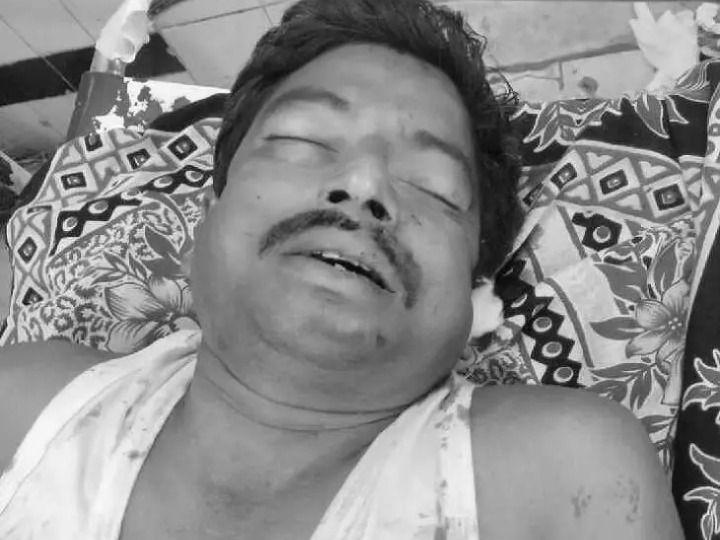 కోతుల భయంతో కిందపడి వ్యక్తి దుర్మరణం