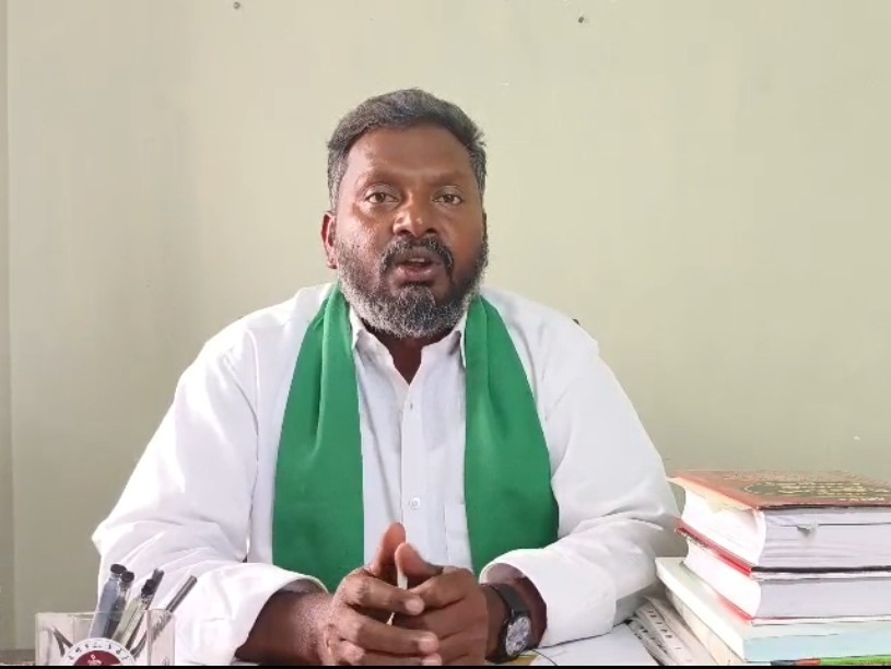 ‘ఎమ్మెల్యేపై అట్రాసిటీ నమోదు చేయాలి’