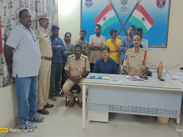 పేకాట రాయుళ్ల అరెస్టు