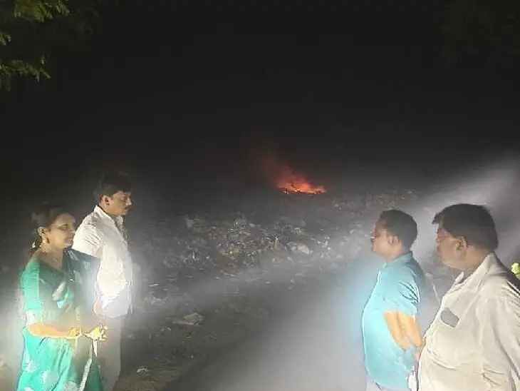 మెదక్ డంపింగ్ యార్డ్‌లో చెలరేగిన మంటలు