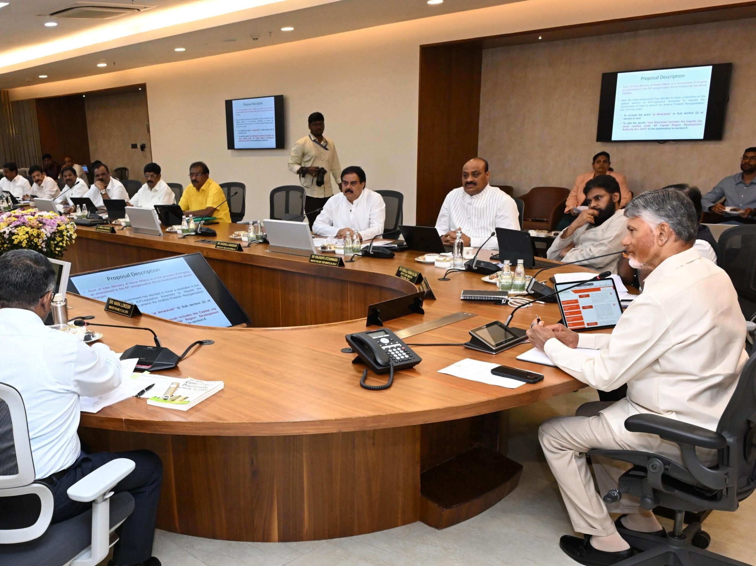 జిల్లాకు మూడు అదనపు కోర్టులు