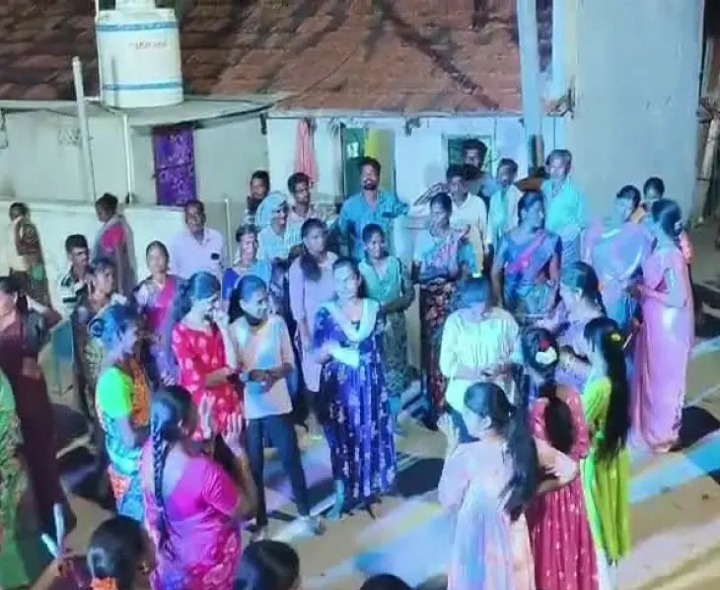 అర్ధరాత్రి వరకు రాములోరి శోభాయాత్ర