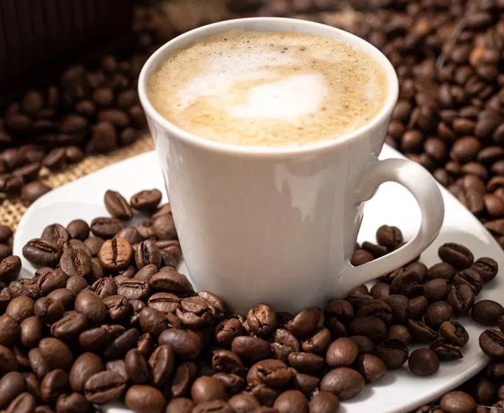 ఉదయం ఖాళీ కడుపుతో కాఫీ తాగితే మంచిదా?