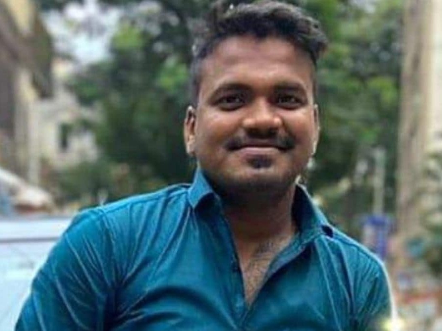 ఆటోలో అస్వస్థత.. వ్యక్తి మృతి