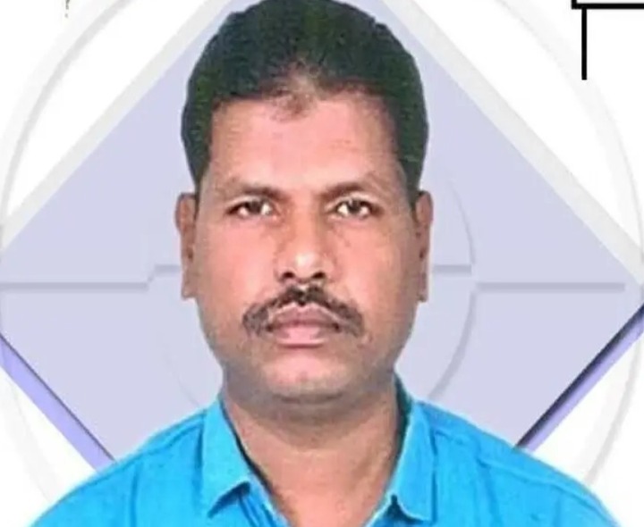 బ్లాక్‌మెయిల్ దందా.. రూ.50 లక్షలు డిమాండ్