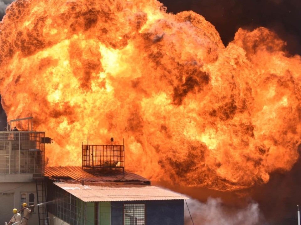 ఏటా సుమారు 1370 అగ్ని ప్రమాణాలు.. కారణం ఇదే.!