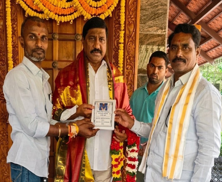 కంబగిరి బ్రహ్మోత్సవాలకు మంత్రికి ఆహ్వానం