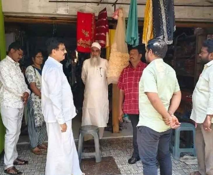 ప్రతి ఒక్కరూ పన్నులు చెల్లించాలి: కమిషనర్