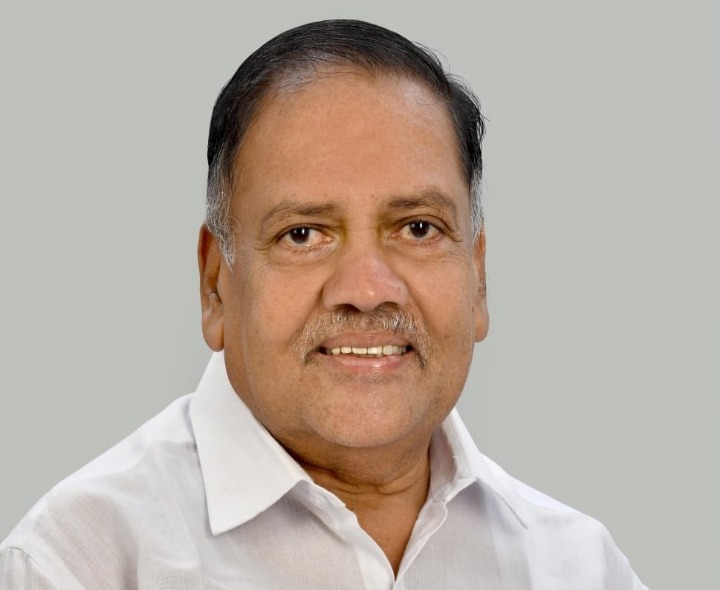 కలకత్తాలో ఉగాది అవార్డు అందుకోనున్న ఎమ్మెల్యే