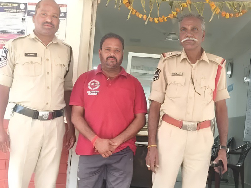 జైలు గోడలు మా ఆకలిని ఆపలేవు: సీఐటీయూ