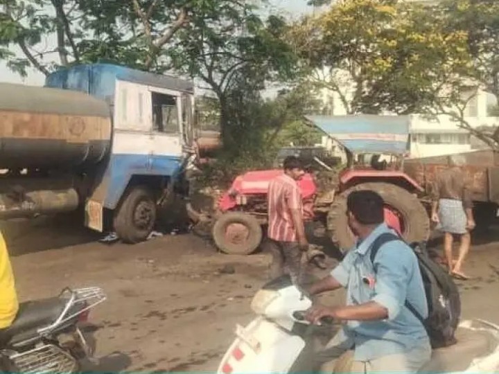 ట్రాక్టర్, వాటర్ ట్యాంకర్ ఢీ.. వాహనాలు ధ్వంసం