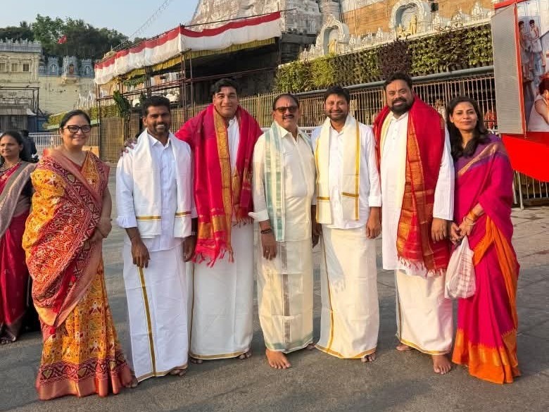 శ్రీవారి సేవలో మాజీ ఎమ్మెల్యేలు